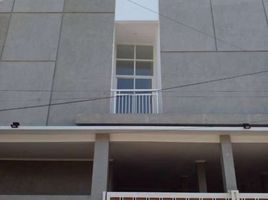 19 Habitación Casa en venta en Wiyung, East Jawa, Wiyung