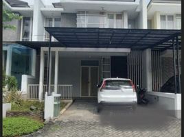 5 Bedroom House for sale in Wiyung, Surabaya, Wiyung