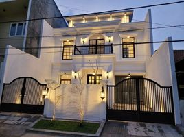 4 Bedroom House for sale in East Jawa, Mulyorejo, Surabaya, East Jawa