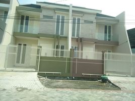 4 Bedroom House for sale in Gayungan, Surabaya, Gayungan