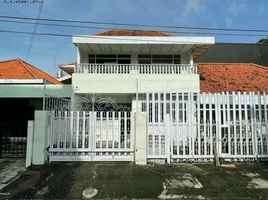 3 Bedroom Villa for sale in Siloam Hospitals Surabaya, Gubeng, Gubeng