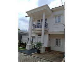 4 Schlafzimmer Villa zu verkaufen in Duren Sawit, Jakarta, Duren Sawit