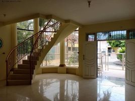 3 Habitación Villa en venta en Kenjeran, East Jawa, Kenjeran
