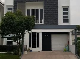 5 Bedroom House for sale in Benowo, Surabaya, Benowo