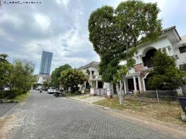 4 Habitación Villa en venta en Dukuhpakis, East Jawa, Dukuhpakis