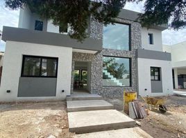 3 Bedroom House for sale in General Sarmiento, Buenos Aires, General Sarmiento