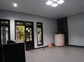 4 Bedroom House for rent in Surabaya, East Jawa, Wonokromo, Surabaya