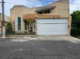 4 Bedroom House for sale in Medellin, Veracruz, Medellin