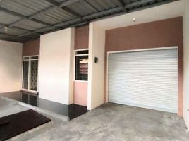 Villa 4 chambre à vendre à Waru, East Jawa, Waru, Sidoarjo