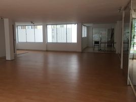 60 SqM Office for rent in Cundinamarca, Bogota, Cundinamarca