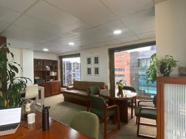 99 m² Office for rent in Colombia, Bogotá, Cundinamarca, Colombia