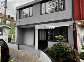 4 Bedroom House for sale in Bogota, Cundinamarca, Bogota