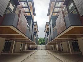 5 Schlafzimmer Reihenhaus zu verkaufen in Eastern District, Metro Manila, Quezon City