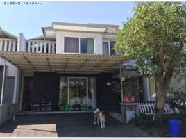 4 Habitación Villa en venta en Wiyung, East Jawa, Wiyung