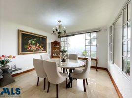 4 Habitación Villa en venta en Parque de los Pies Descalzos, Medellín, Medellín