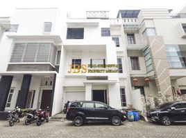 11 Kamar Rumah for sale in North Sumatera, Medan Petisah, Medan, North Sumatera