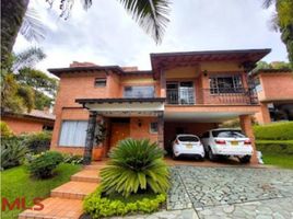 3 Bedroom Villa for sale in Bare Foot Park (Parque de los Pies Descalzos), Medellin, Medellin