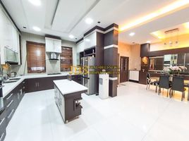 5 Bedroom Villa for sale in Medan, North Sumatera, Medan Polonia, Medan