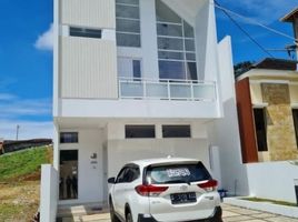 3 Kamar Vila for sale in Husein Sastranegara International Airport, Andir, Sukajadi