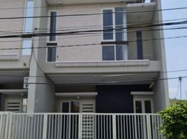 3 Habitación Casa en venta en Tenggilis Mejoyo, East Jawa, Tenggilis Mejoyo