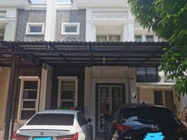 4 Kamar Vila for sale in Curug, Tangerang, Curug