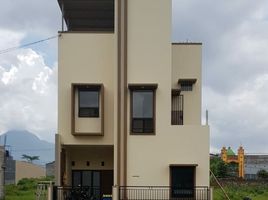 12 Bedroom Villa for sale in Dau, Malang Regency, Dau