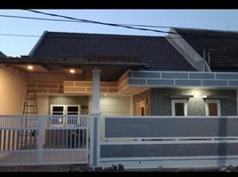 4 Schlafzimmer Haus zu verkaufen in Karangpilang, East Jawa, Karangpilang