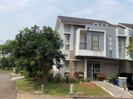 4 Kamar Vila for sale in Curug, Tangerang, Curug