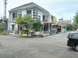 5 Kamar Rumah for sale in Jambangan, Surabaya, Jambangan