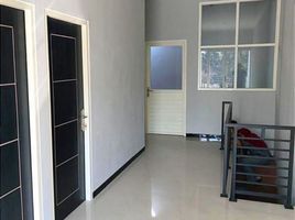 4 Bedroom House for sale in East Jawa, Rungkut, Surabaya, East Jawa