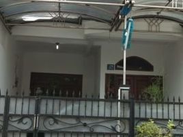3 Schlafzimmer Villa zu verkaufen in Dukuhpakis, East Jawa, Dukuhpakis