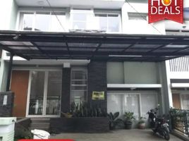 4 Bedroom House for sale in Cidadap, Bandung, Cidadap