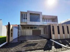 5 Schlafzimmer Haus zu verkaufen in Lakarsantri, East Jawa, Lakarsantri