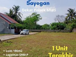  Tanah for sale in Yogyakarta, Seyegan, Sleman, Yogyakarta