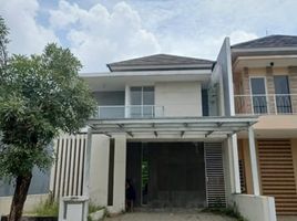 3 Schlafzimmer Villa zu verkaufen in Wiyung, East Jawa, Wiyung