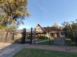 4 Bedroom House for sale in Almirante Brown, Buenos Aires, Almirante Brown