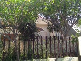 5 Schlafzimmer Villa zu verkaufen in Dukuhpakis, East Jawa, Dukuhpakis