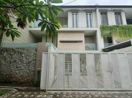 4 Bedroom House for sale in Gubeng, Surabaya, Gubeng