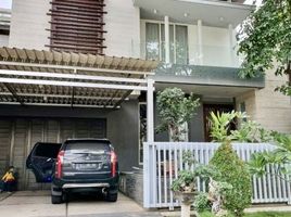 5 Kamar Rumah for sale in Lakarsantri, Surabaya, Lakarsantri