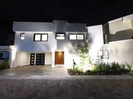 4 Bedroom House for sale in Zapopan, Jalisco, Zapopan