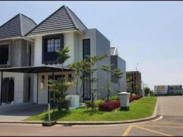 3 Bedroom House for sale in Tembalang, Semarang, Tembalang