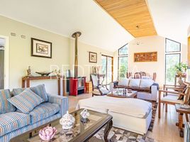 3 Bedroom House for sale in Araucania, Pucon, Cautin, Araucania