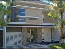 4 Bedroom House for sale in Kenjeran, Surabaya, Kenjeran