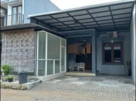 4 Bedroom House for sale in Gayungan, Surabaya, Gayungan