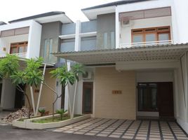 3 Bedroom Villa for sale in Cilandak Town Square, Cilandak, Jaga Karsa