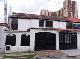 5 Bedroom House for sale in Bogota, Cundinamarca, Bogota