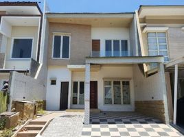 3 Habitación Villa en venta en Mulyorejo, East Jawa, Mulyorejo
