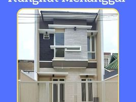 3 Bedroom House for sale in Gunung Anyar, Surabaya, Gunung Anyar