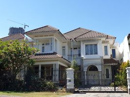 4 Bedroom House for sale in Dukuhpakis, Surabaya, Dukuhpakis