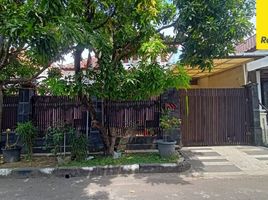 3 Bedroom House for sale in Gunung Anyar, Surabaya, Gunung Anyar